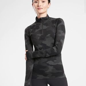 Athleta Momentum Half Zip Camo